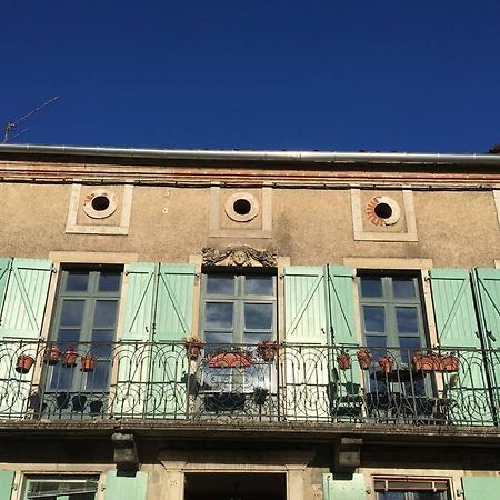 Appartement De 75 M2 Dans Maison Familiale Saint-Antonin-Noble-Val Exterior foto