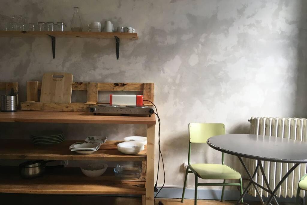 Appartement De 75 M2 Dans Maison Familiale Saint-Antonin-Noble-Val Exterior foto